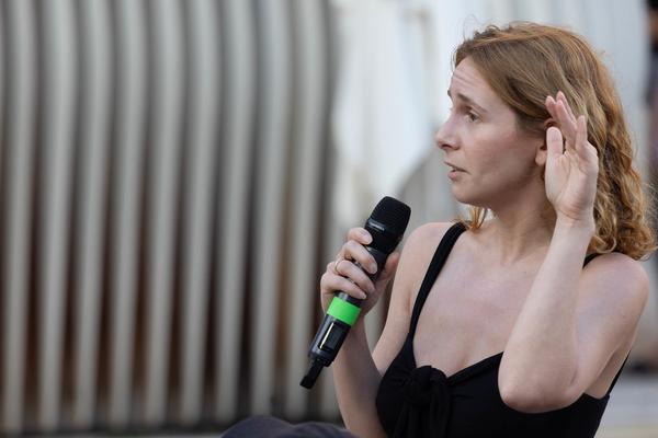 eSeLschwarm: How We Do Storytelling For/From Communities (MQ Sommerbühne, 23.7.2025) Foto: eSeL.at - Lorenz Seidler