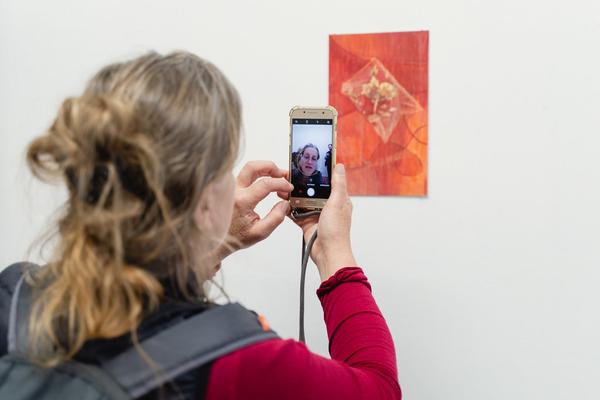 Kurator*innen Führung: Immediate Matters – Speak We Must We Must Speak - Klima Biennale 2026 (Wien, 15.04.2026) Foto: eSeL.at - Robert Puteanu