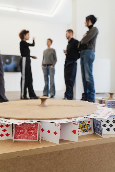 Kurator*innen Führung: Immediate Matters – Speak We Must We Must Speak - Klima Biennale 2026 (Wien, 15.04.2026) Foto: eSeL.at - Robert Puteanu