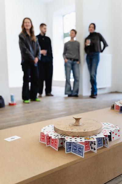 Kurator*innen Führung: Immediate Matters – Speak We Must We Must Speak - Klima Biennale 2026 (Wien, 15.04.2026) Foto: eSeL.at - Robert Puteanu