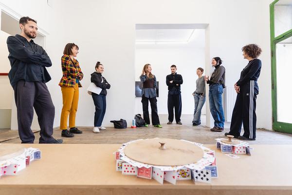 Kurator*innen Führung: Immediate Matters – Speak We Must We Must Speak - Klima Biennale 2026 (Wien, 15.04.2026) Foto: eSeL.at - Robert Puteanu