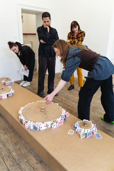 Kurator*innen Führung: Immediate Matters – Speak We Must We Must Speak - Klima Biennale 2026 (Wien, 15.04.2026) Foto: eSeL.at - Robert Puteanu