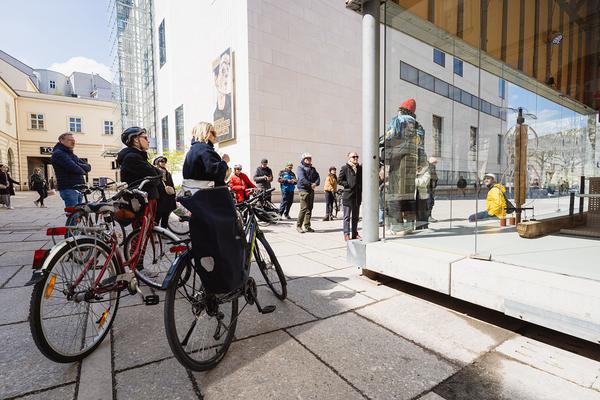 Kurator*innen Führung: (No) funny Games - Klima Biennale 2026 (Wien, 11.04.2026) Foto: eSeL.at - Robert Puteanu