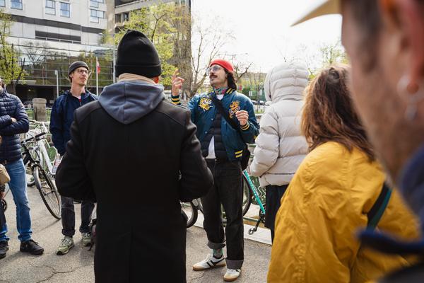 Kurator*innen Führung: (No) funny Games - Klima Biennale 2026 (Wien, 11.04.2026) Foto: eSeL.at - Robert Puteanu