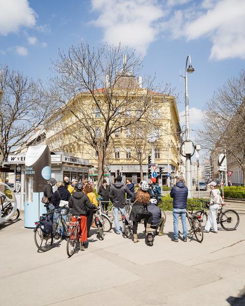 Kurator*innen Führung: (No) funny Games - Klima Biennale 2026 (Wien, 11.04.2026) Foto: eSeL.at - Robert Puteanu