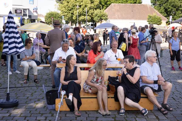 Festival der Regionen 2025: Festival Opening (Bahnhof Simbach, 13.6.2025) Foto: eSeL.at - Lorenz Seidler