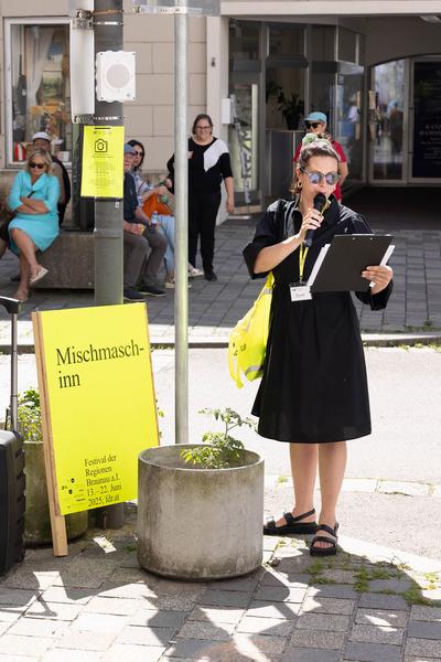Festival der Regionen 2025: Festival Opening Vermittlungstour (Braunau &gt; Simbach, 13.6.2025) Foto: eSeL.at - Lorenz Seidler