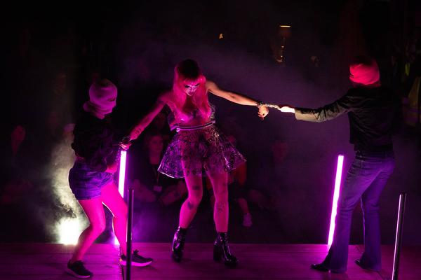 Festival der Regionen 2025: &quot;Braumiau&quot; Drag Show (Festivalzentrale Braunau, 13.6.2025) Foto: eSeL.at - Lorenz Seidler