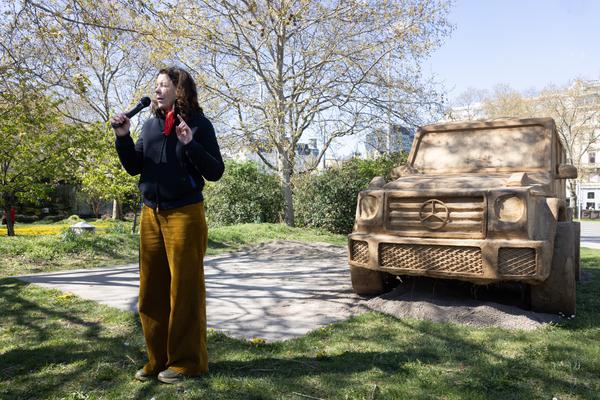 Klima Biennale: Folke Köbberling "Maaaaash!" (KOER Wien @ Karlsplatz, 10.4.2026 – 31.7.2027) Foto: eSeL.at - Lorenz Seidler