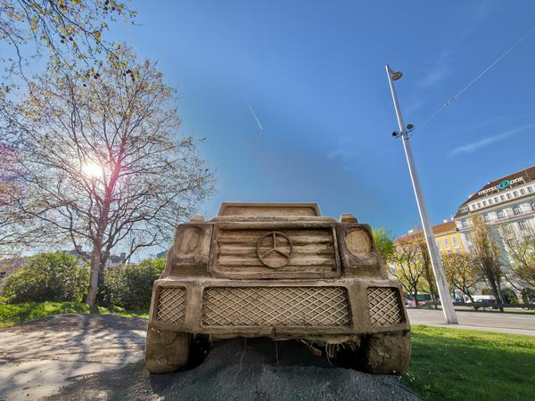 Klima Biennale: Folke Köbberling "Maaaaash!" (KOER Wien @ Karlsplatz, 10.4.2026 – 31.7.2027) Foto: eSeL.at - Joanna Pianka