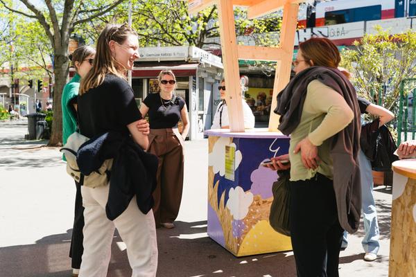 Creatives for Vienna – Making Spaces X Klima Biennale Wien: Die Anhaltestelle (Straßenbahnlinie O, 25.04.2026) Foto: Wirtschaftsagentur Wien / eSeL.at - Robert Puteanu