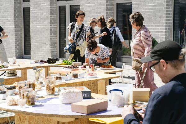 Creatives for Vienna – Making Spaces X Klima Biennale Wien: Die Anhaltestelle (Straßenbahnlinie O, 25.04.2026) Foto: Wirtschaftsagentur Wien / eSeL.at - Robert Puteanu