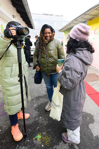 From Fear to Love - Fearless Mural (Brunnenpassage, 06.12.2025) Foto: eSeL.at - Joanna Pianka