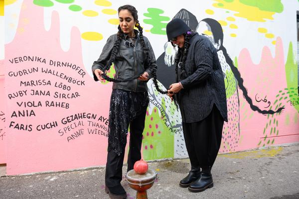 From Fear to Love - Fearless Mural (Brunnenpassage, 06.12.2025) Foto: eSeL.at - Joanna Pianka