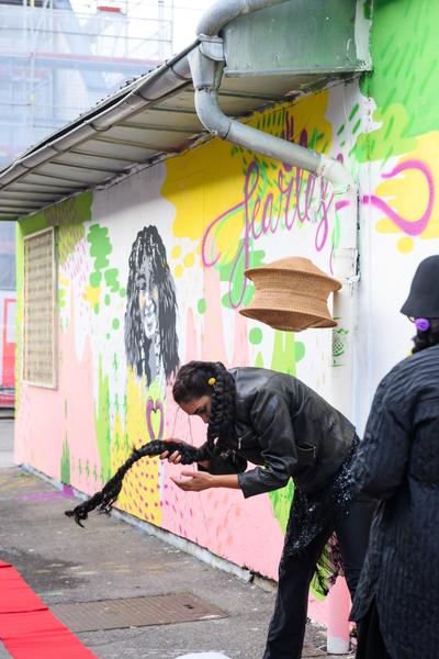 From Fear to Love - Fearless Mural (Brunnenpassage, 06.12.2025) Foto: eSeL.at - Joanna Pianka