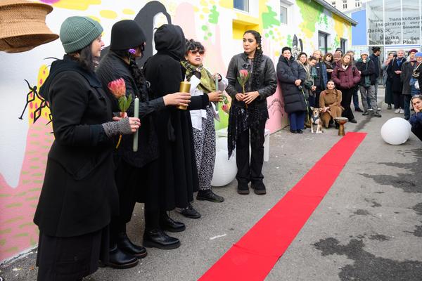 From Fear to Love - Fearless Mural (Brunnenpassage, 06.12.2025) Foto: eSeL.at - Joanna Pianka