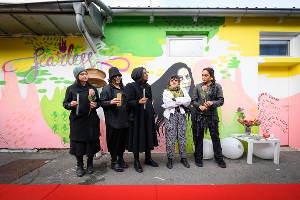 From Fear to Love - Fearless Mural (Brunnenpassage, 06.12.2025) Foto: eSeL.at - Joanna Pianka