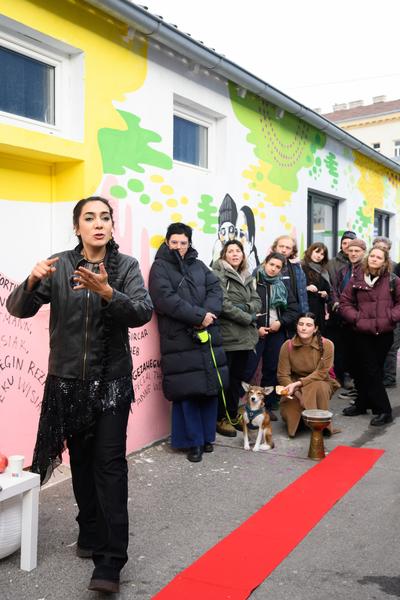 From Fear to Love - Fearless Mural (Brunnenpassage, 06.12.2025) Foto: eSeL.at - Joanna Pianka