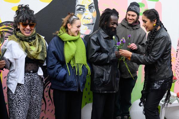 From Fear to Love - Fearless Mural (Brunnenpassage, 06.12.2025) Foto: eSeL.at - Joanna Pianka