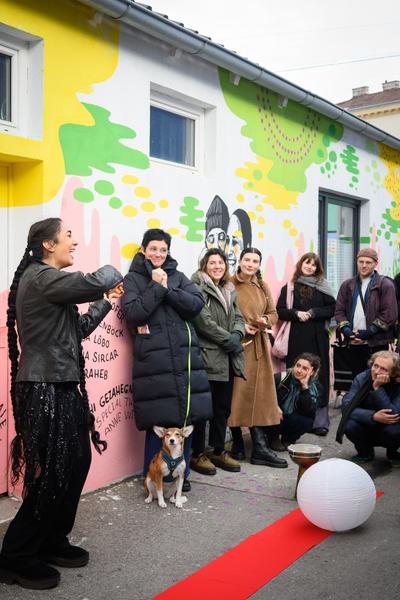 From Fear to Love - Fearless Mural (Brunnenpassage, 06.12.2025) Foto: eSeL.at - Joanna Pianka