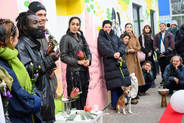 From Fear to Love - Fearless Mural (Brunnenpassage, 06.12.2025) Foto: eSeL.at - Joanna Pianka