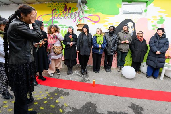 From Fear to Love - Fearless Mural (Brunnenpassage, 06.12.2025) Foto: eSeL.at - Joanna Pianka