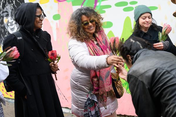 From Fear to Love - Fearless Mural (Brunnenpassage, 06.12.2025) Foto: eSeL.at - Joanna Pianka