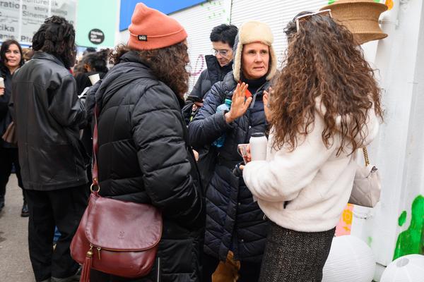 From Fear to Love - Fearless Mural (Brunnenpassage, 06.12.2025) Foto: eSeL.at - Joanna Pianka