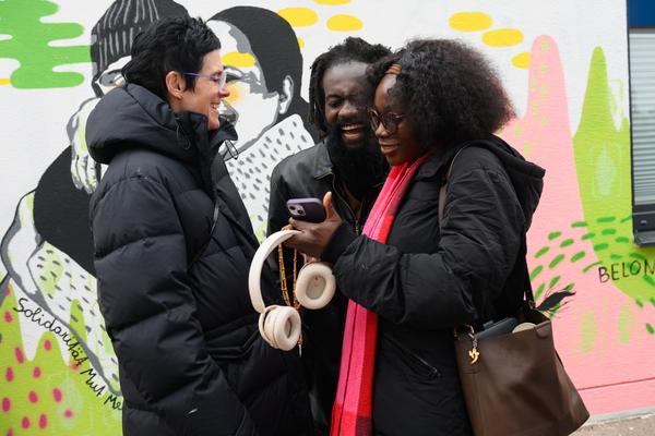 From Fear to Love - Fearless Mural (Brunnenpassage, 06.12.2025) Foto: eSeL.at - Joanna Pianka