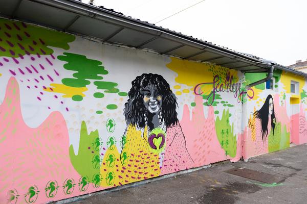 From Fear to Love - Fearless Mural (Brunnenpassage, 06.12.2025) Foto: eSeL.at - Joanna Pianka