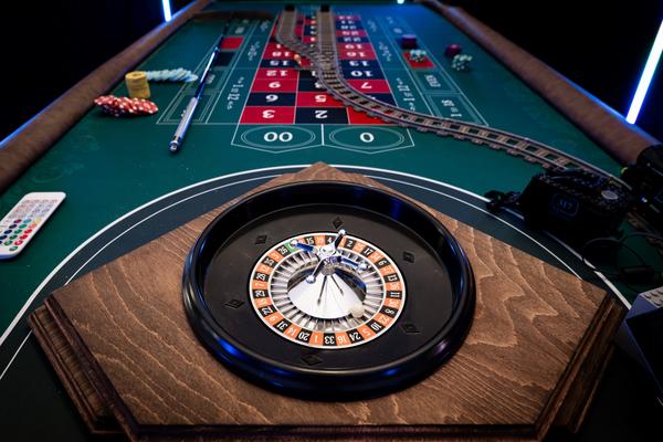 Klima Biennale 2026: FutureLeaks. The BIG Casino (Wien Mitte The Mall, 9.4. - 10.5.2026) Foto: eSeL.at - Joanna Pianka