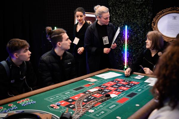 Klima Biennale 2026: FutureLeaks. The BIG Casino (Wien Mitte The Mall, 23.04. - 25.04.2026) Foto: eSeL.at - Joanna Pianka