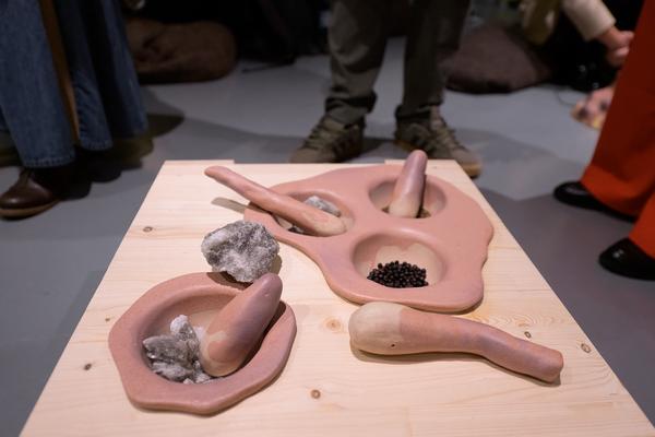 Fuzzy Earth - The Belly Knows Before the Brain (KunstHausWien, 15.10.2025 - 25.01.2026) Foto: eSeL.at - Joanna Pianka