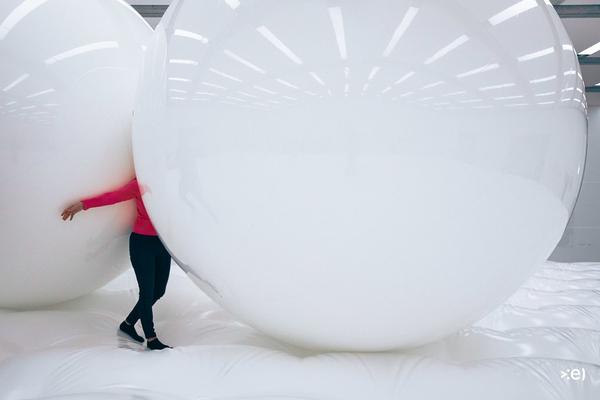 eSeL BEZIRKSKUNST: Haus-Rucker &amp; Co "Riesenbillard" (mumok, 2019) Foto: eSeL Foto: eSeL.at - Lorenz Seidler