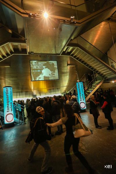 William Forsythe: Gespräch &amp; Party. (Österr. Erstaufführung: Slider, 7.12.2012) <a href="http://esel.cc/forsythe_TQW12" rel="noreferrer nofollow">esel.cc/forsythe_TQW12</a> | Foto: <a href="http://eSeL.at" rel="noreferrer nofollow">eSeL.at</a> Foto: eSeL.at