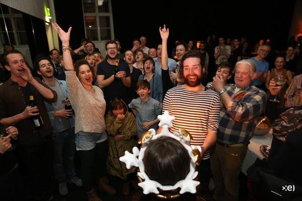 Tanzquartier Wien: FC Berman - 300 el x 50 el x 30 el (4.3.2014, Premiere) <a href="http://esel.cc/tqw_FC-Bergman" rel="noreferrer nofollow">esel.cc/tqw_FC-Bergman</a> | Foto: <a href="http://eSeL.at" rel="noreferrer nofollow">eSeL.at</a> Foto: eSeL.at