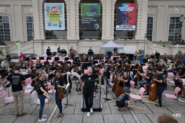 MQ Wien: EUYO European Union Youth Orchestra - Grafenegg präsentiert Klassik-Close Up (6.8.2017) <a href="http://esel.cc/EUYO17_MQ" rel="noreferrer nofollow">esel.cc/EUYO17_MQ</a> | Foto: <a href="http://eSeL.at" rel="noreferrer nofollow">eSeL.at</a> - Lorenz Seidler Foto: eSeL.at - Lorenz Seidler