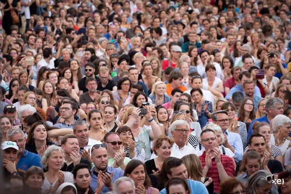 MuseumsQuartier Wien: Wiener Symphoniker im MQ (Konzert @ MQ Haupthof, 12.5.2018) <a href="https://www.mqw.at/programm/wiener-symphoniker-im-mq" rel="noreferrer nofollow">www.mqw.at/programm/wiener-symphoniker-im-mq</a> | Foto: eSeL Foto: eSeL.at - Lorenz Seidler