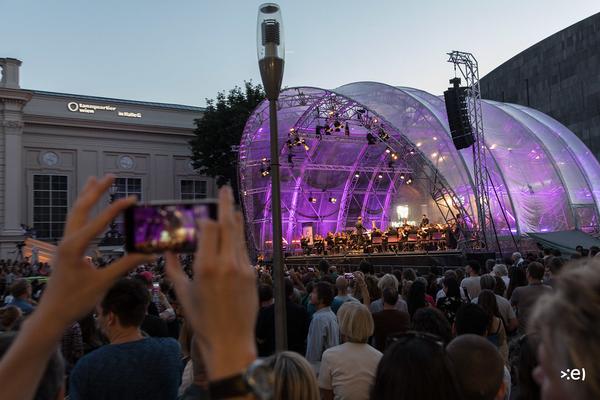 MuseumsQuartier Wien: MQSommer-Konzert Wiener Symphoniker (14.6.2017) <a href="http://esel.cc/MQ-Symphoniker" rel="noreferrer nofollow">esel.cc/MQ-Symphoniker</a> | Foto: <a href="http://eSeL.at" rel="noreferrer nofollow">eSeL.at</a> Foto: eSeL.at - Lorenz Seidler