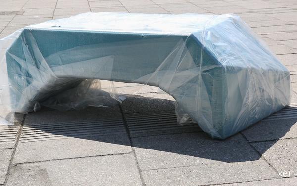 Museumsquartier Wien: Lieferung Enzis Mermaid (3.6.2015) <a href="http://esel.cc/mermaidMQ" rel="noreferrer nofollow">esel.cc/mermaidMQ</a> | Foto: <a href="http://eSeL.at" rel="noreferrer nofollow">eSeL.at</a> Foto: eSeL.at