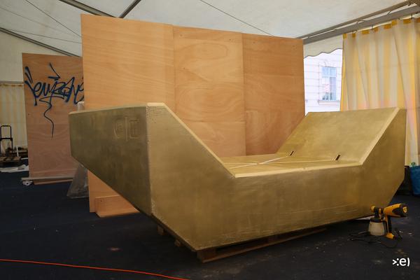 Museumsquartier: EuroArt (12.5.2015, making-of) <a href="http://esel.cc/MQ_EuroArt" rel="noreferrer nofollow">esel.cc/MQ_EuroArt</a> | Foto: <a href="http://eSeL.at" rel="noreferrer nofollow">eSeL.at</a> Foto: eSeL.at