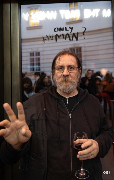 Kunsthalle Wien: … von Brot, Wein, Autos, Sicherheit und Frieden (8.3.2020, Eröffnung) <a href="https://kunsthallewien.at/veranstaltung/von-brot-wein-autos-sicherheit-und-frieden" rel="noreferrer nofollow">kunsthallewien.at/veranstaltung/von-brot-wein-autos-siche...</a> | Foto: eSeL Foto: eSeL.at - Lorenz Seidler