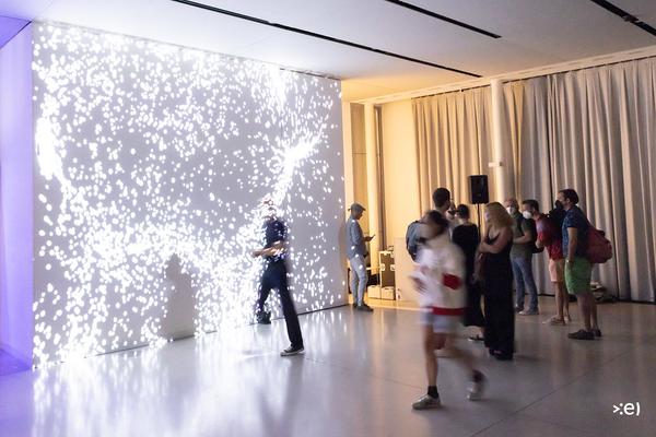 MQ Libelle: Bodymapping - Performance by Thisplay (12.9.2021) Foto: eSeL.at - Lorenz Seidler Foto: eSeL.at - Lorenz Seidler