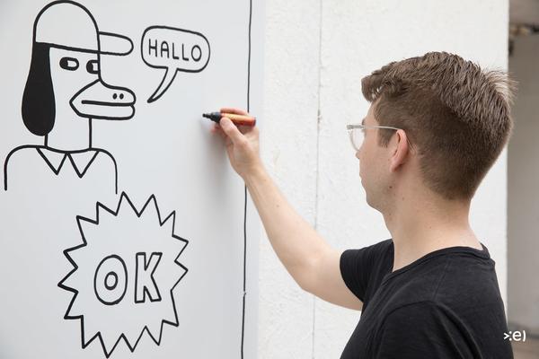 MuseumsQuartier: Andy Rementer - Live Drawing (Mariahilfer Straße, 23.5.2017) Foto: <a href="http://eSeL.at" rel="noreferrer nofollow">eSeL.at</a> Foto: eSeL.at - Lorenz Seidler