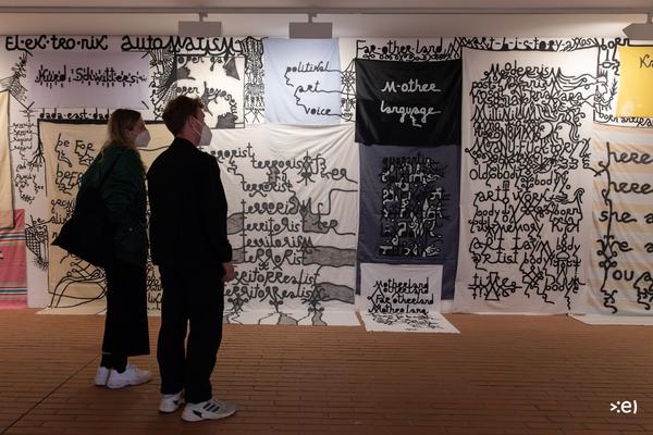 Kunsthalle Wien: And if I devoted my life to one of its feathers? (Wiener Festwochen Ausstellung, 14.5. - 26.9.2021) Foto: eSeL.at - Lorenz Seidler Foto: eSeL.at - Lorenz Seidler