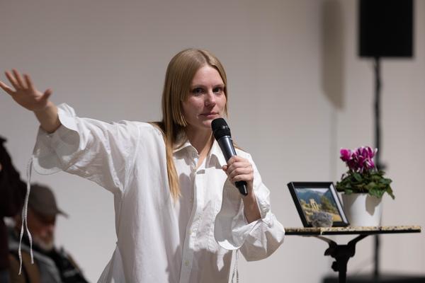 H13 2025: Stina Fors &quot;Answer me, Pythia&quot; (Kunstraum Niederösterreich, 21.11.2025) Foto: eSeL.at - Lorenz Seidler