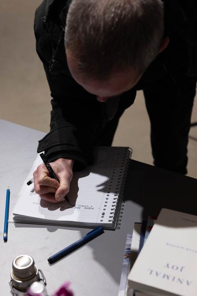 H13 2025: Stina Fors &quot;Answer me, Pythia&quot; (Kunstraum Niederösterreich, 21.11.2025) Foto: eSeL.at - Lorenz Seidler