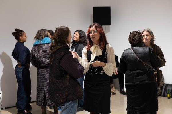 H13 2025: Stina Fors &quot;Answer me, Pythia&quot; (Kunstraum Niederösterreich, 21.11.2025) Foto: eSeL.at - Lorenz Seidler