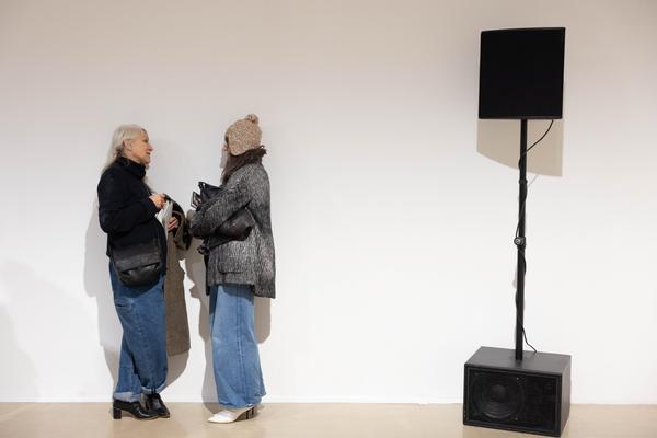 H13 2025: Stina Fors &quot;Answer me, Pythia&quot; (Kunstraum Niederösterreich, 21.11.2025) Foto: eSeL.at - Lorenz Seidler