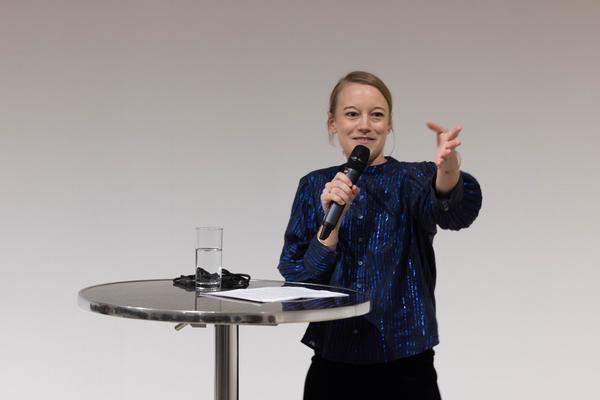 H13 2025: Stina Fors &quot;Answer me, Pythia&quot; (Kunstraum Niederösterreich, 21.11.2025) Foto: eSeL.at - Lorenz Seidler